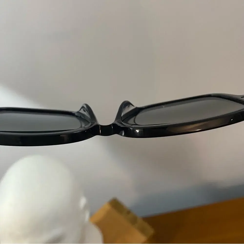 GUCCI GG0884SA‎ Women's Square Sunglasses Black Frame Sz 58-14-145 Authentic